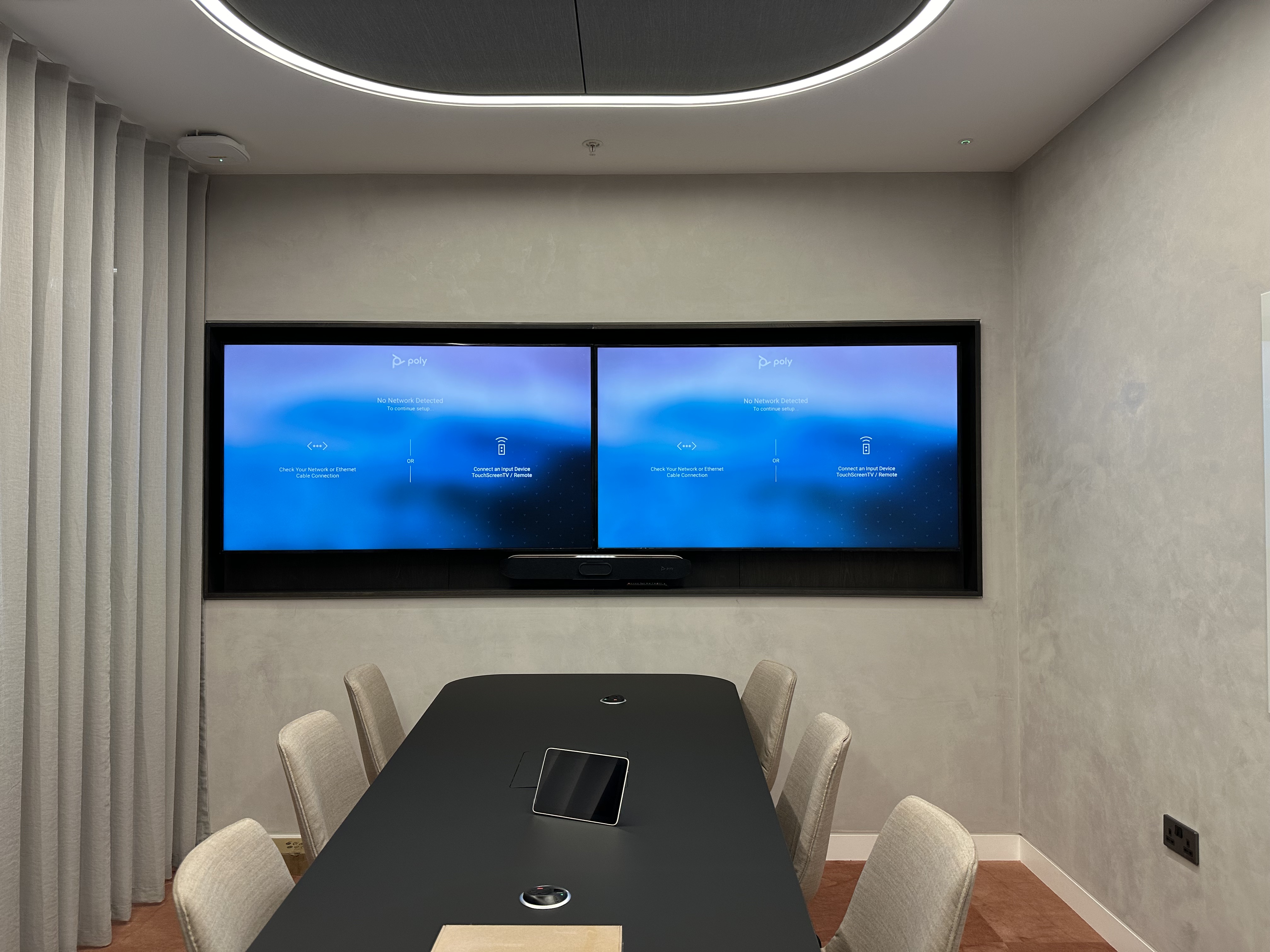 Polycom meeting room av